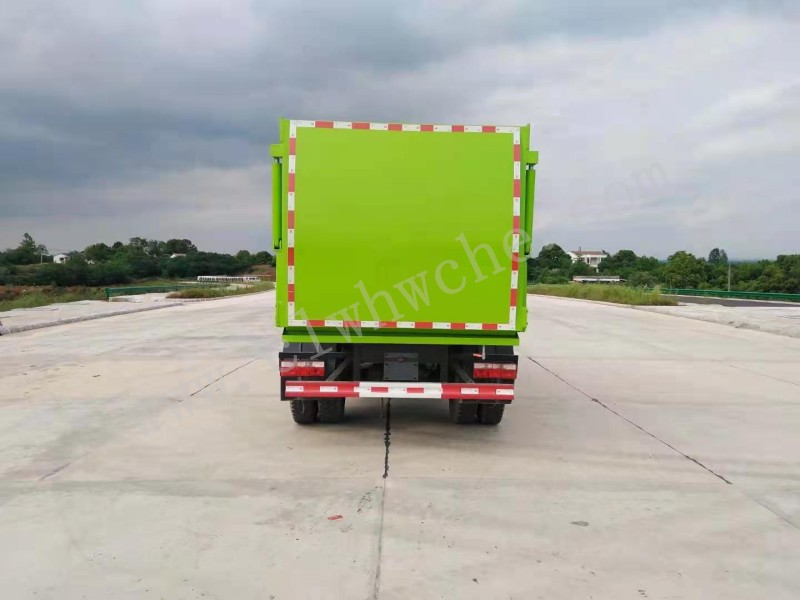 10方挂桶垃圾车  东风大多利卡10方挂桶垃圾车 国六挂桶垃圾车厂家
