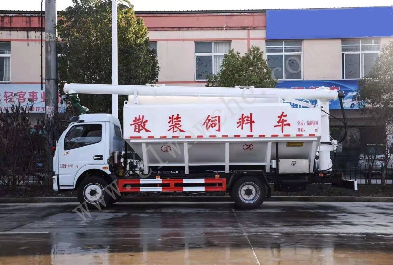 东风多利卡12方散装饲料运输车  