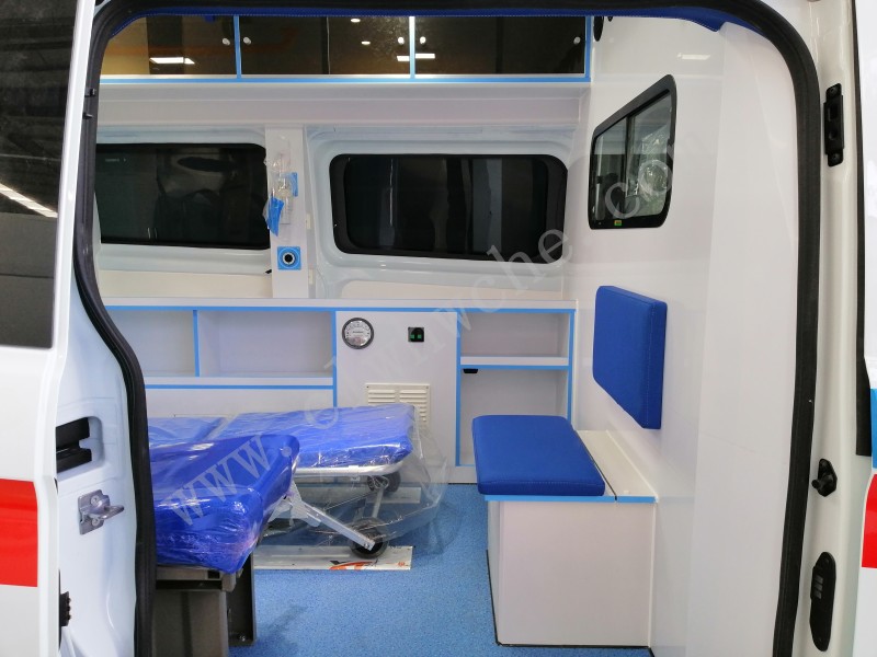 福特V362泰格顶监护型救护车