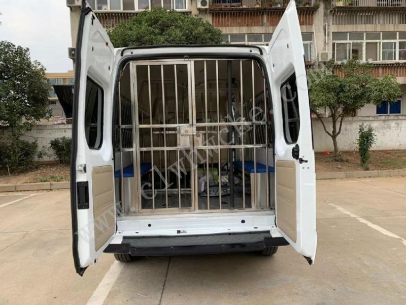 福特新世代V348长轴中顶警用囚车