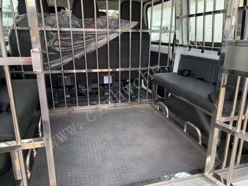 福特V348短轴警用囚车 福特小型警用囚车