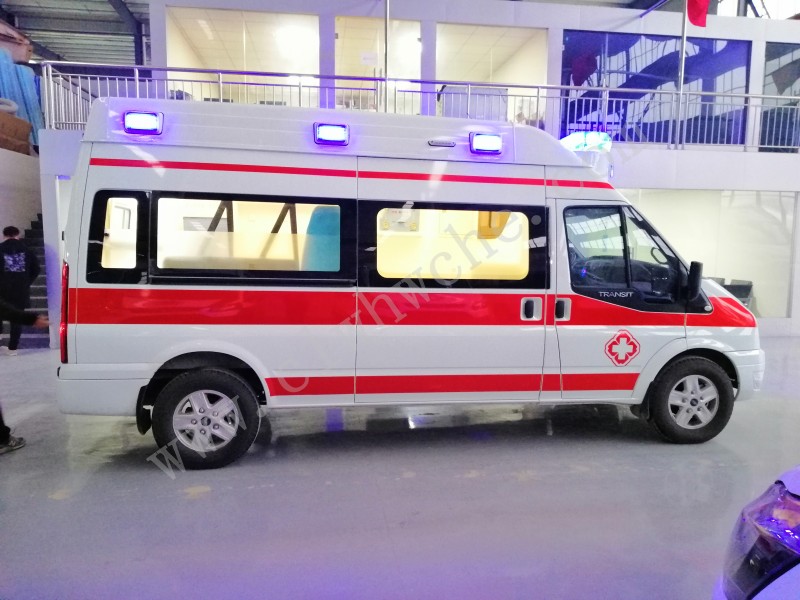 福特新世代V348监护型凸台救护车