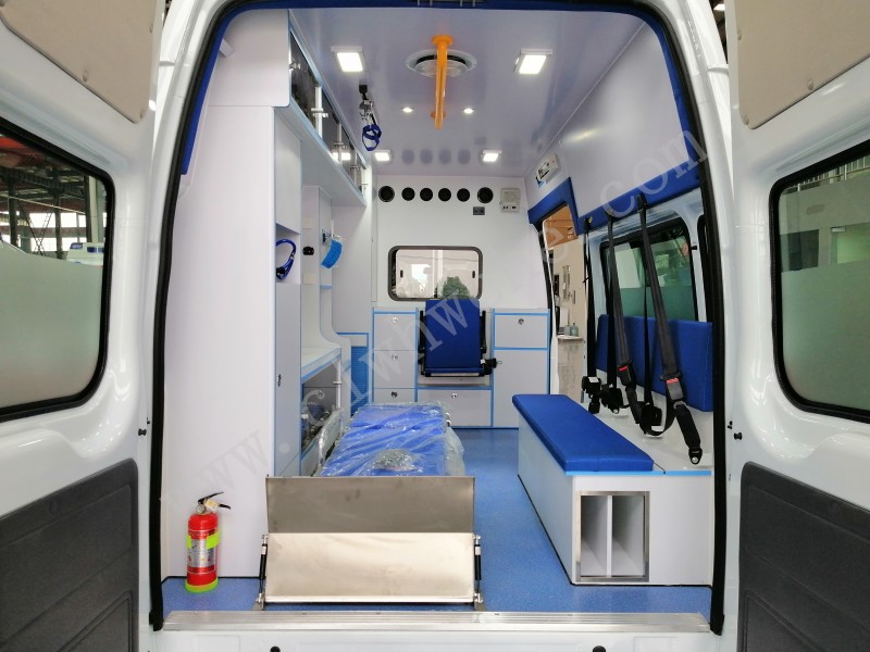 福特新世代V348监护型凸台救护车