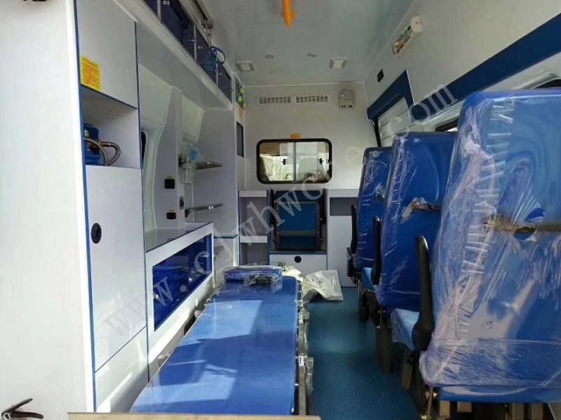 福特348长轴福星顶监护型救护车