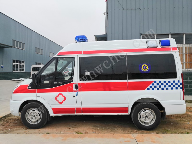 福特V348短轴中顶转运型救护车