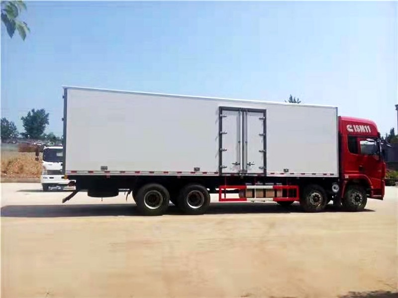 陕汽前四后八9.5米冷藏车（容积60方）  2-9.6米冷藏车价格厂家报价大全