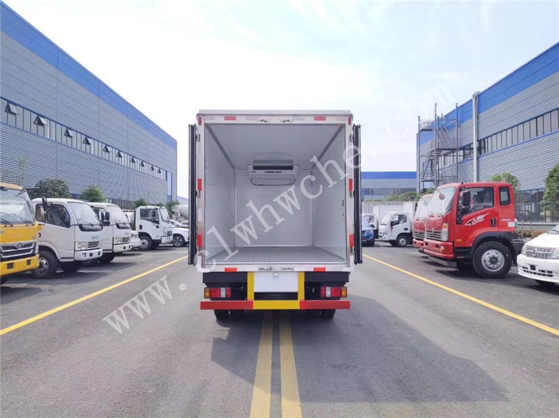 江铃顺达4.1米冷藏车（12.5方）