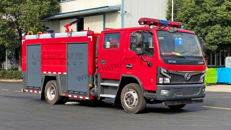 东风5吨水罐消防车